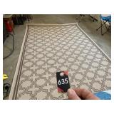 Indoor / Outdoor Rug 113" x 76"