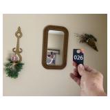 Mirror & Wall Decor