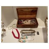 Jewelry Box & Jewelry 12"L
