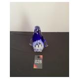 Vintage Penguin Art Glass Paper Weight