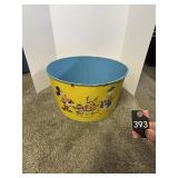 Disney Metal Tin Toy Tub 20Dx 11H Disney Metal Tin Toy Tub 20Dx 11H