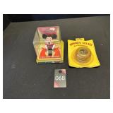 Mickey Mouse Talking Time Watch & Yoyo Mickey Mouse Talking Time Watch & Yoyo