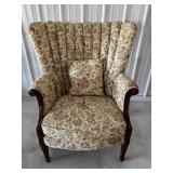 Vtg Victorian style rounded back...