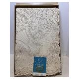 Vtg Quaker Lace 70"W x 90"H princess pattern
