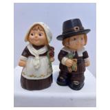 Vtg Hallmark Pilgrim salt & pepper shakers....