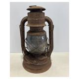 Vtg Dietz No 2 D lite Lantern or oil lamp