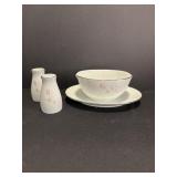 Noritake China Pasadena -gravy boat & salt &...