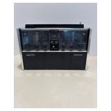 Vtg Montgomery Ward Airline multi band radio