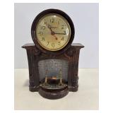Vtg Master Crafters fireplace Electric clock...