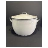 Vtg Enamel cover pot 15" dia x 9"H