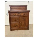 30'x16'x39'H Vintage Wash Stand