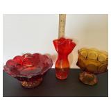 Vtg Ruffled pedestal bowl 7.5'Dia, hand blown...