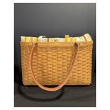 Vtg Longaberger 2004 Mothers day weekend basket...
