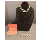 Vtg Crystal necklace double strand with 2pair....