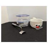 Lock & Lock plastic containers 5>5" dia x 2.5"H,