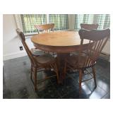 Antique oak round table with chairs 45" round...