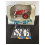 Farmall 300 Tractor 1/64 Scale