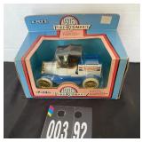 Ertl1918 Ford Run About Bank True Value