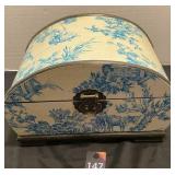 16" Toile Painted Box