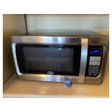 Oster 1.3 Cu Ft Microwave