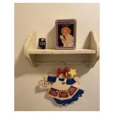 Shelf & Laundry Decor