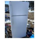 GE Refrigerator
