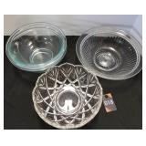 Vintage Bowls & Pyrex Bowls