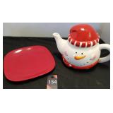 Snowman Tea pot chipped & Red Plastic Plate