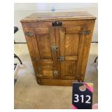 1886 Oak Polar Bear Refrigertor Co Ice Chest