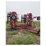 Wil-Rich Chisel Plow #4400