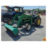 John Deere 850 Tractor With John Deere 75 Loader' 781.9 hrs on tractor