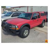 2000 Chevrolet S10 Pickup Truck With Camper Shell, approx. 80,000 miles on engine; 207,243 Miles; VIN 1GCCT19W2Y8311203