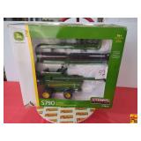 John Deere S790 Combine (Prestige Collection) by ERTL; 1:32 Scale