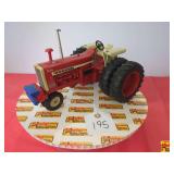 Farmall 1206 Diesel Turbo Tractor; Die-cast scale unknown