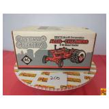 Allis-Chalmers D-19 Diesel Tractor (Special Edition) by ERTL; 1:16 Scale