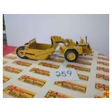 Cat 621 Scraper by NZG (West Germany); 1/50 Scale