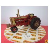 Farmall 806 Tractor; Die-cast scale unknown