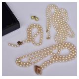 Strand of Cultured Pearls Strand of Cultured Pearls