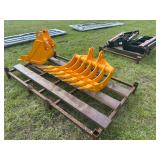 Lot 333 CAT 305 Excavator 32in Rake with Teeth