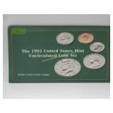 1993 US mint uncirculated coin set with D and P