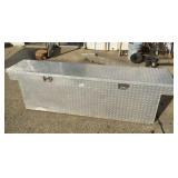 Treadmetal tool box 71 x 15 x 21H