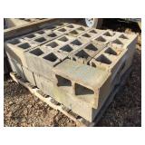 1 pallet concrete blocks