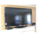 Vizio 55' Flatscreen TV, DVD player & speakers