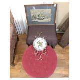 2-Ottomans, picture plate & hanger