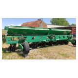 Great Plains 2520 P Soybean drill w pre emerge rig