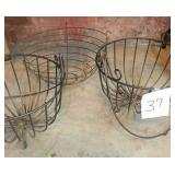 Metal hanging baskets