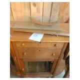 China cabinet (one door is damaged, parts are