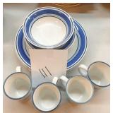 Mainstay dish set, blue/white **table not included