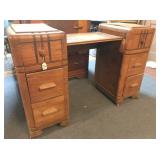 vintage oak vanity/dresser 46 x 18 x 31H