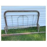 Full size iron bed